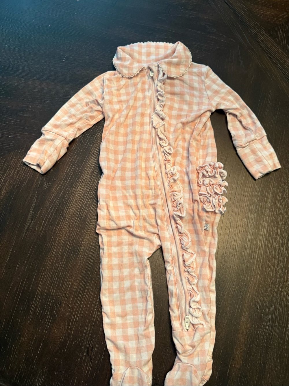 Caden Lane Peter Pan Collar Ruffle Zipper Footie | Rosy Gingham size 0-3 Mo
